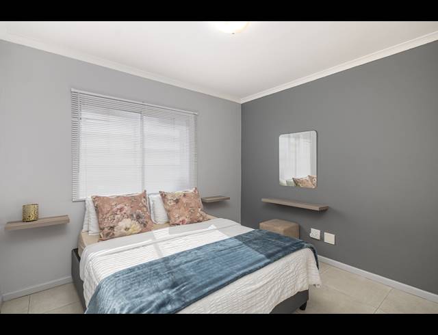 3 BEDROOM FREEHOLD TO LET IN TABLE VIEW